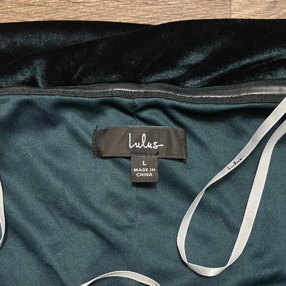 Lulu's I'm Enchanted Velvet Off-the-Shoulder Maxi Dress Holiday Green Size Large - Picture 7 of 10